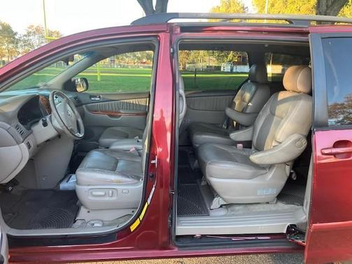 Red 2006 Toyota Sienna XLE Limited