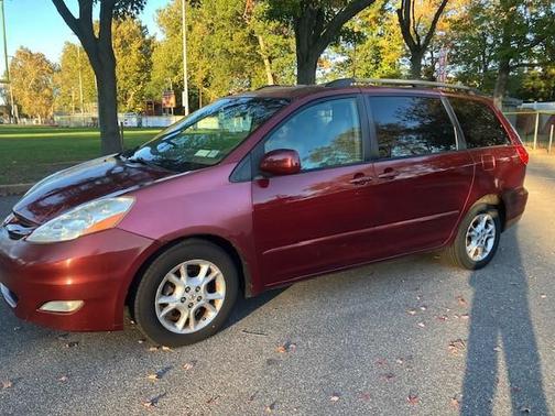 Red 2006 Toyota Sienna XLE Limited