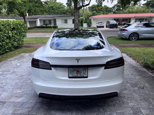 White 2023 Tesla Model S Base