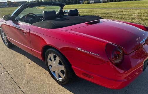 2002 Ford Thunderbird Deluxe