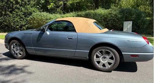 Blue 2005 Ford Thunderbird Deluxe