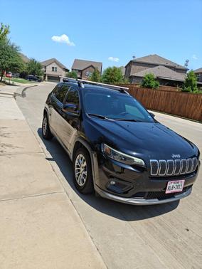 Black 2020 Jeep Cherokee Latitude Plus