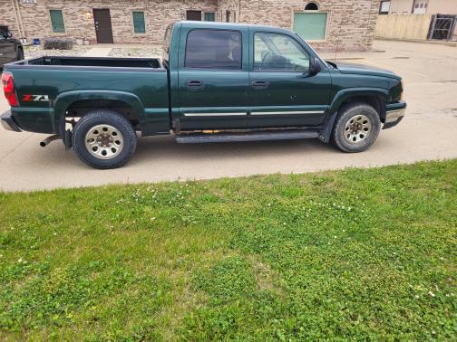2006 Chevrolet Silverado 1500 LT Crew Cab
