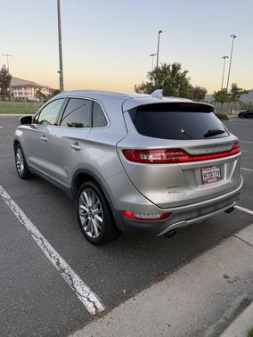 Silver 2015 Lincoln MKC Base