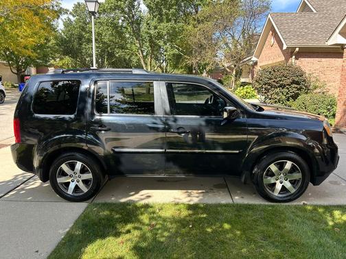 Black 2012 Honda Pilot Touring