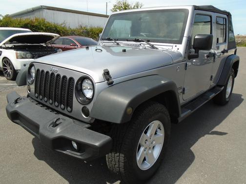 Silver 2016 Jeep Wrangler Unlimited Sport