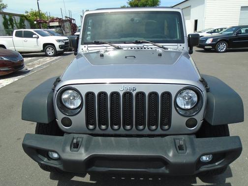 Silver 2016 Jeep Wrangler Unlimited Sport