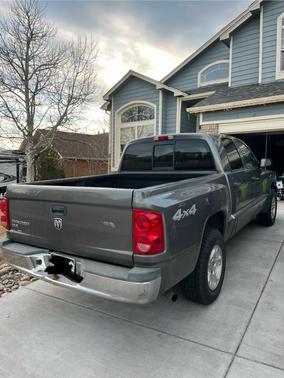 Gray 2005 Dodge Dakota SLT Quad Cab