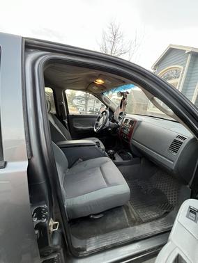 Gray 2005 Dodge Dakota SLT Quad Cab