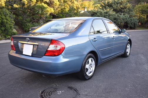 2002 Toyota Camry LE