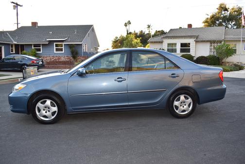 2002 Toyota Camry LE