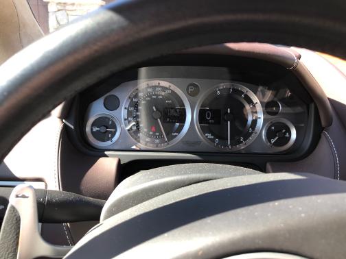 2010 Aston Martin DB9 Volante