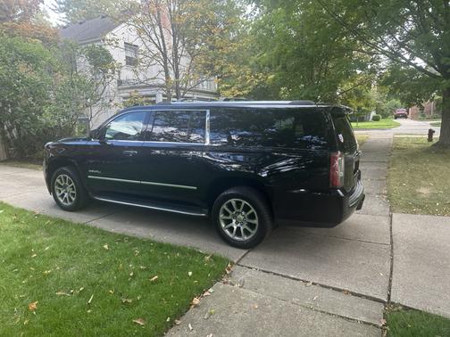 2016 GMC Yukon XL Denali
