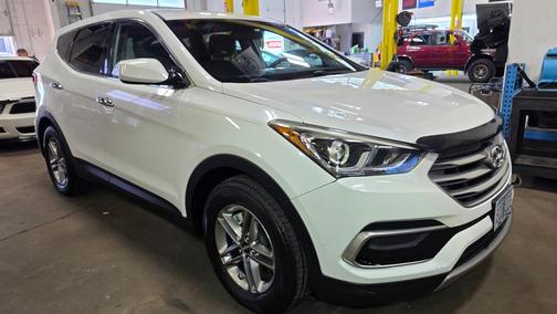 White 2017 Hyundai Santa Fe Sport 2.4L