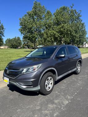 Gray 2015 Honda CR-V LX