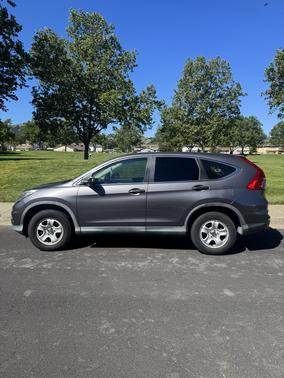 Gray 2015 Honda CR-V LX