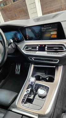 Black 2022 BMW X5 xDrive40i