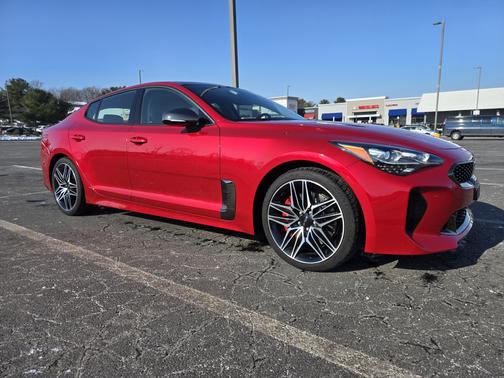 2022 Kia Stinger GT2