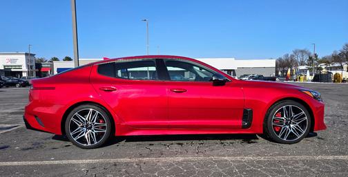 2022 Kia Stinger GT2