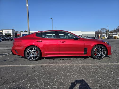 2022 Kia Stinger GT2