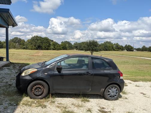2009 Toyota Yaris Base