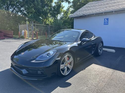 2018 Porsche 718 Cayman GTS