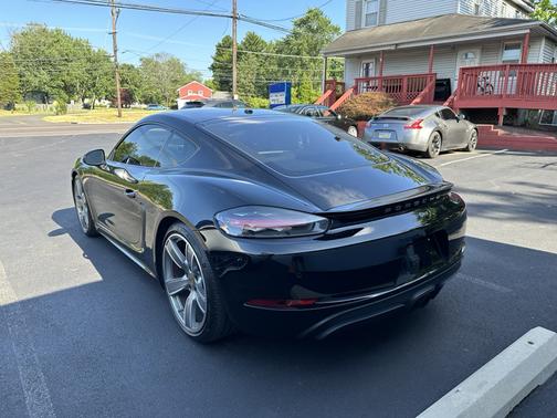 2018 Porsche 718 Cayman GTS