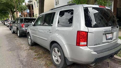 Silver 2010 Honda Pilot EX-L