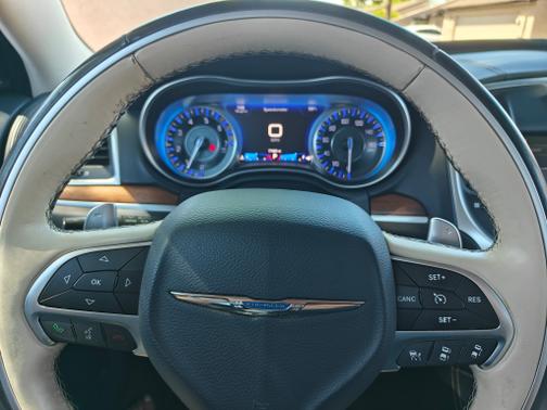 2015 Chrysler 300C Platinum