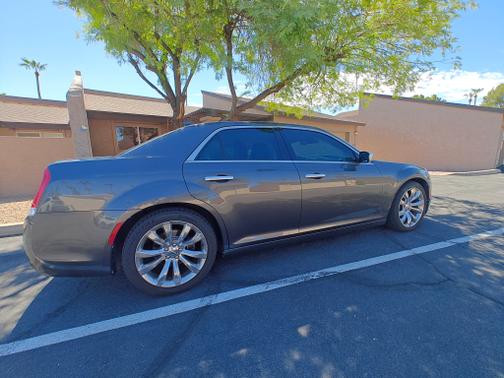 2015 Chrysler 300C Platinum