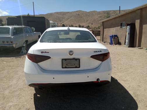 Photo 5 of 9 of 2019 Alfa Romeo Giulia Base