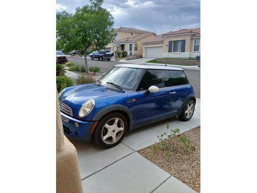 2005 MINI Cooper Base