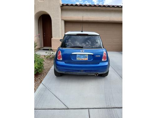 2005 MINI Cooper Base