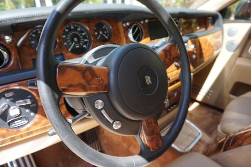 Black 2007 Rolls-Royce Phantom VI Base