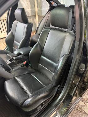 Black 2004 BMW 330 i