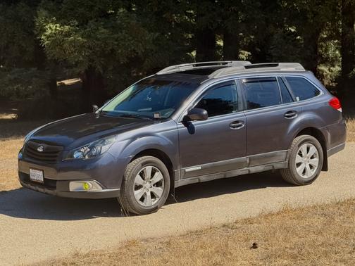 2010 Subaru Outback 2.5 i Premium