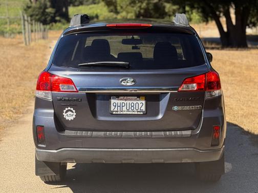2010 Subaru Outback 2.5 i Premium