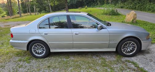 Silver 2003 BMW 530 i