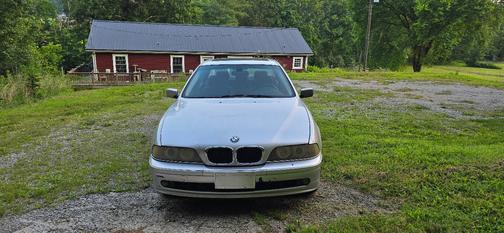 Silver 2003 BMW 530 i