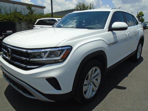 White 2023 Volkswagen Atlas Cross Sport 2.0T SE w/Technology