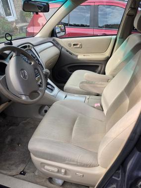 Blue 2005 Toyota Highlander Base