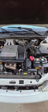 White 2002 Toyota Avalon XL