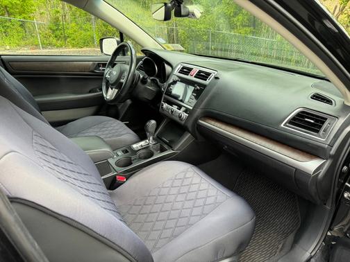 Black 2017 Subaru Outback 2.5i Limited