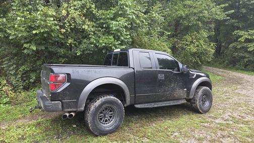 Black 2010 Ford F-150 SVT Raptor SuperCab