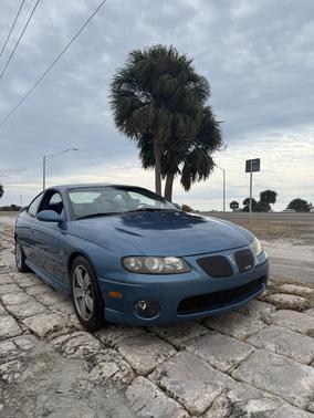 Blue 2004 Pontiac GTO Base