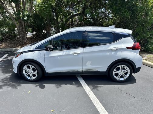 2018 Chevrolet Bolt EV LT