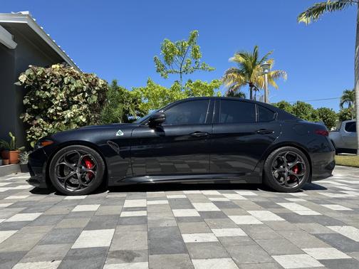 2023 Alfa Romeo Giulia Quadrifoglio