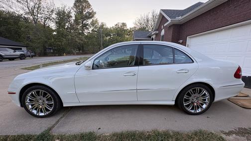 White 2008 Mercedes-Benz E-Class E 350