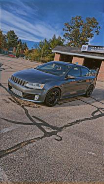 Gray 2012 Volkswagen Jetta GLI