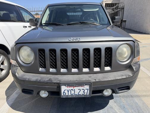 Gray 2013 Jeep Patriot Sport
